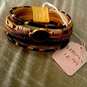 Small leopard bracelet